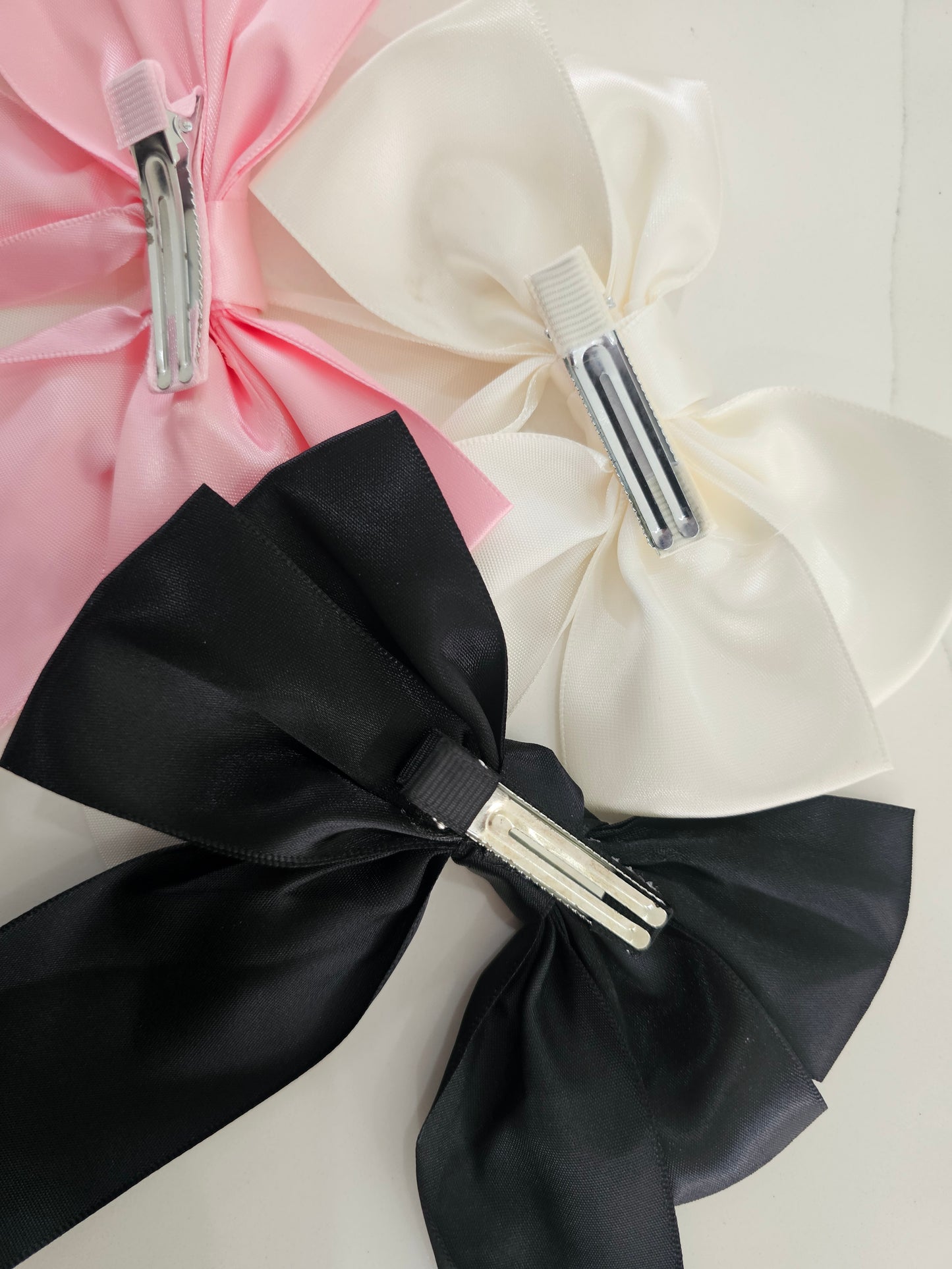 Short Tail Silk Bow Clips